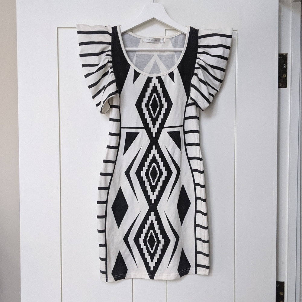 XS MINKPINK Gregarious Geometry Dress